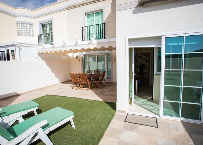 Orquidea Holiday Modern House